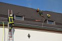 Feuer 3 Dachstuhlbrand Koeln Rath Heumar Gut Maarhausen Eilerstr P125
